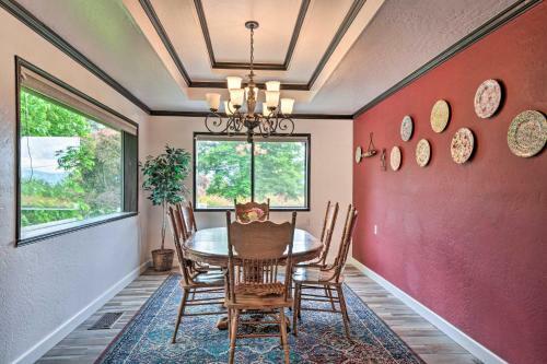 Stunning Medford Escape With Panoramic Views!