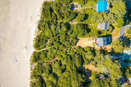 Mckinnon's Beach House