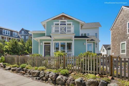 Driftwood Cottage - Olivia Beach