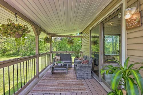 Ranch-style Home About 5 Mi To Big Boulder Mtn!
