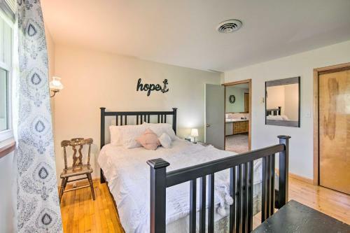 Peaceful Belleville Retreat With Farm Views!
