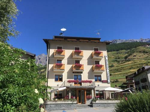 Hotel Zebr�