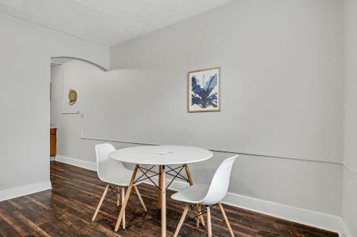 Apartamento Downtown 1br With Work Space