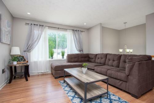 Modern Private Sterling House