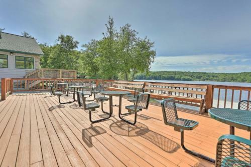 Masthope House With Deck - Family Friendly!