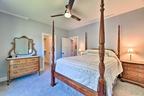 Charming Lake Erie Getaway Walk To Beach!