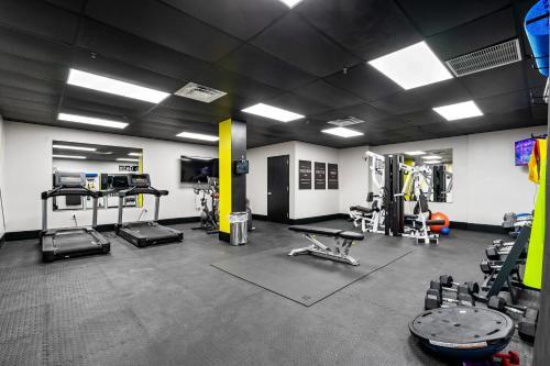 Modern Upscale 2br Apartment In Carson By Stay Gia
