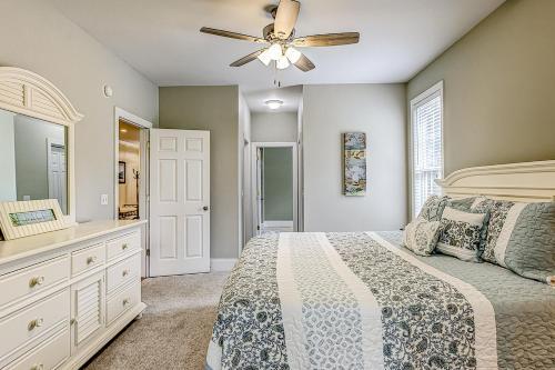 8 Gun Bluff