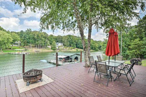 Waterfront Iva Getaway With Dock And Game Room!