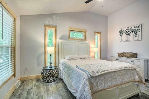 Modern Moncks Corner Home Private Hot Tub!