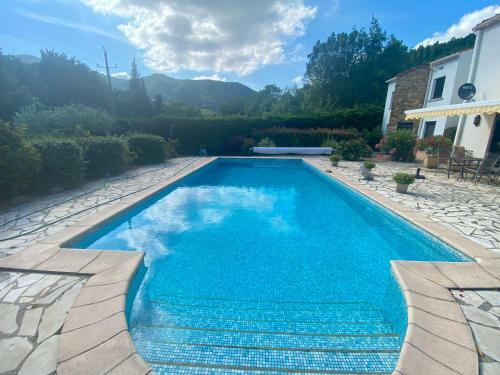 Villa Exceptionnelle Avec Piscine Et Tennis