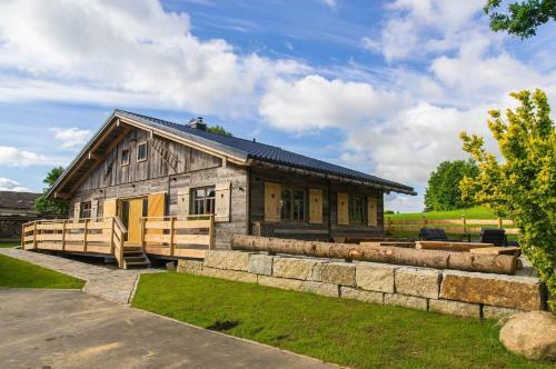 Chalet Am �lberg Mit Badefass Und Altholzsauna