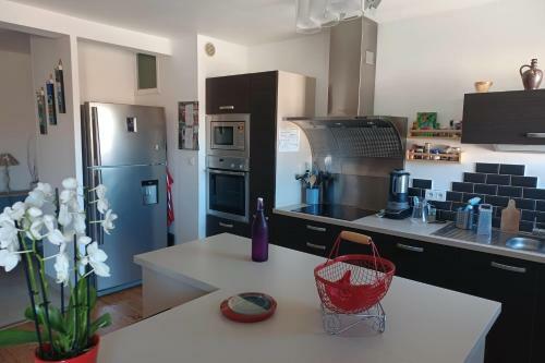 Apartment 65 M For 2 - 800m From The Sea