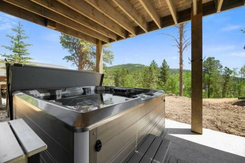 24 Karat Loge At Terry Peak