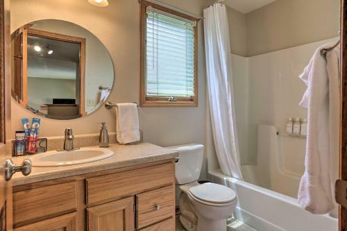 Cozy Sturgis Home With Yard, 2 Mi To Main St!