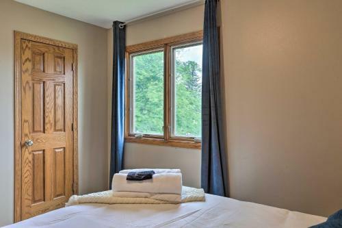 Cozy Sturgis Home With Yard, 2 Mi To Main St!