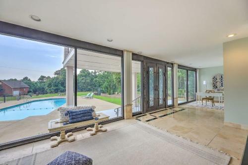 New! Pickwick Lake Home With Screened-in Porch, Dock