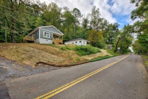 Delightful Cottage - 6 Miles From Downtown