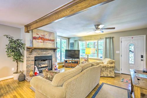 Secluded Chattanooga Getaway With Deck And Yard!