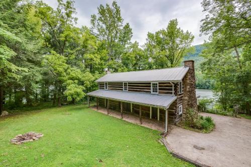Pot Point Cabin
