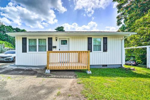 Pet-friendly Pad About 3 Mi To Dtwn Knoxville!