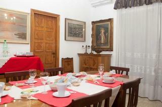 Bed & Breakfast Attico Dei Pini