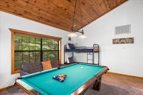 Whitetail Cabin Cabin
