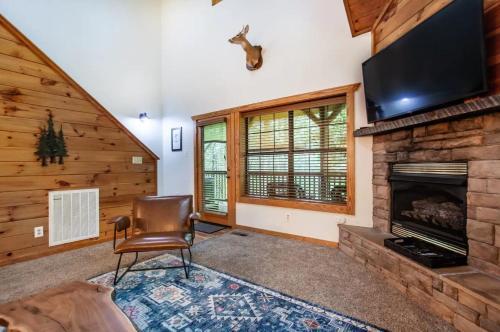 Whitetail Cabin Cabin