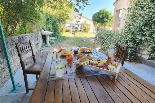 Villa Interlude