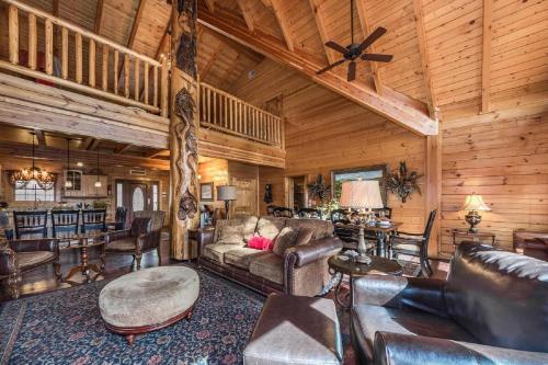 Luxurious 6 Bed, 6 Bath With Indoor Pool, Pool Table And Sweeping Views!