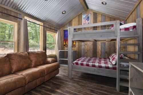 Mountain Views, Indoor Pool, Theater Room, And Fire Pit For 26!