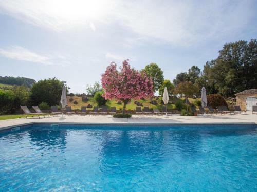Lovely Castle In Provence-alpes-c�te Dazur With Terrace