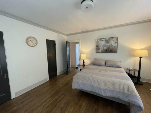 Beautiful Amp Spacious Fully Renovated Farmhouse