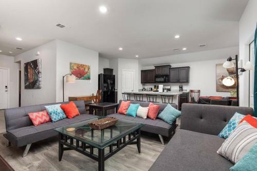 Comfortable Modern Home Near Tcu, Dickies, Fw