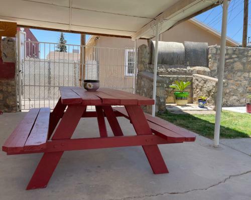 Apartamento Stylish Basement Studio In Central El Paso - Very Spacious