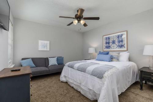 Executive Family Home With Pool In Keller