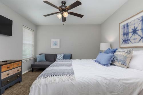 Executive Family Home With Pool In Keller