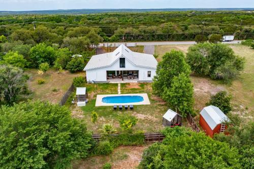 Villa Luxury Barn House With Pool