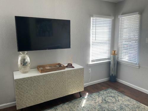 4 Bedroom House Great For Groups!