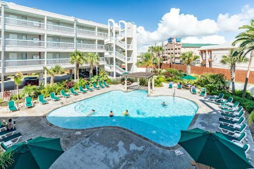 Charming Coastal Ocean View Galveston Condo