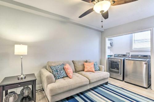 Galveston House Just Minutes From Attractions