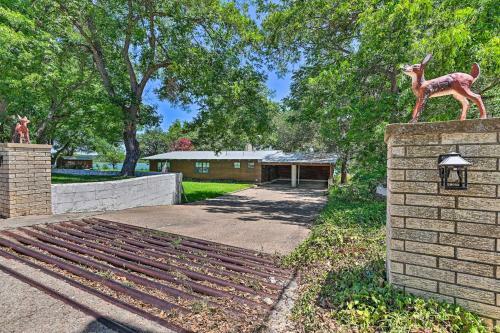 Lakefront Brownwood Home With Private Boat Dock