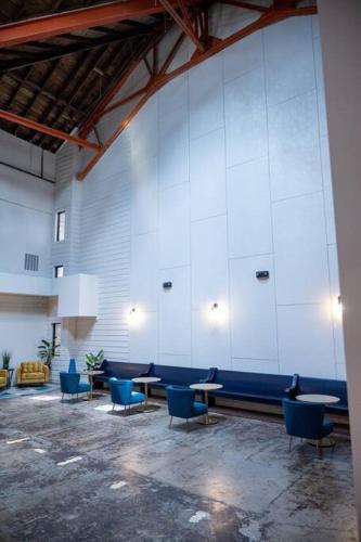 Apartamento Unique & Historic Loft- 2bd 2bth Sleeps 6