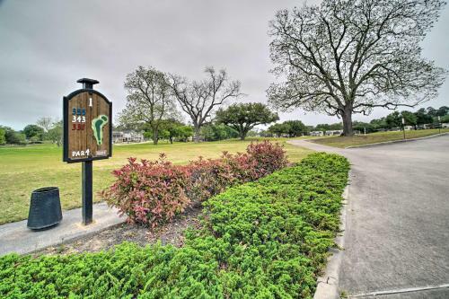Welcoming Montgomery Home In Gated Community!
