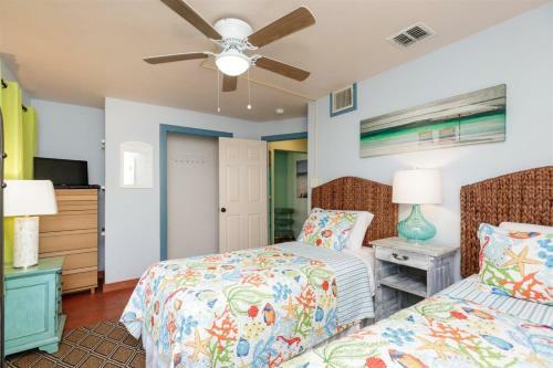 Caprice Cottage - Sun Harbor Cottage #1
