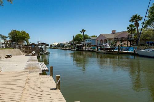Catch & Play On Estes Bay