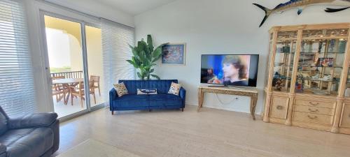 Chris Beach Pool Townhome Home