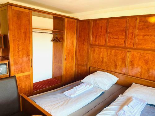 Hostal Heiligenr�der Pension