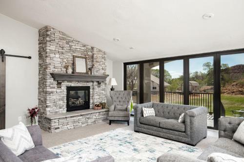 Red Canyon Home, 4bd4ba, Mountain