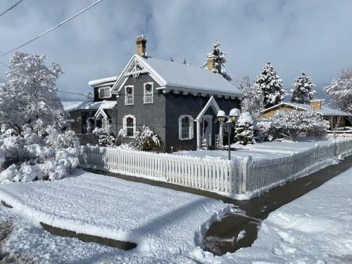 Charming Historic Payson Home Built 1875